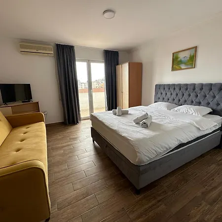 Jovanaa Apartment Budva