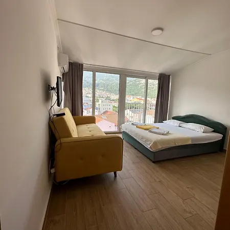 Jovanaa Apartment Budva