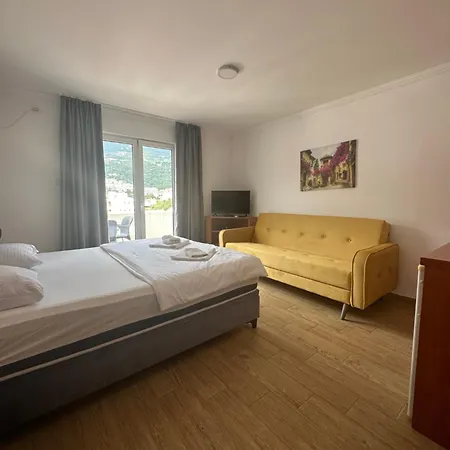 Jovanaa Apartment Budva